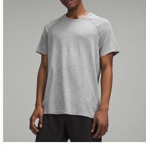 Lululemon Men's Vent Tech Shirt- Never Worn!
